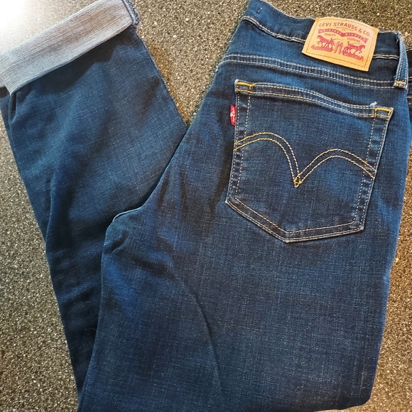 Sold - Picture 6 of 6